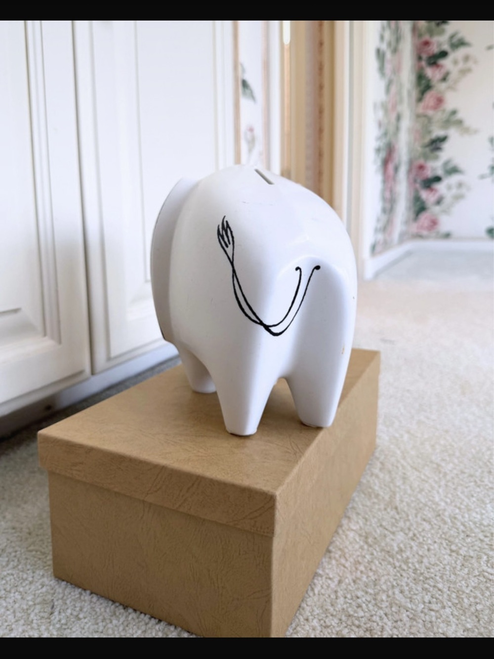 Kate Spade x Lenox White Ceramic Elephant Figurine Piggy Bank Collectible - Picture 3 of 7